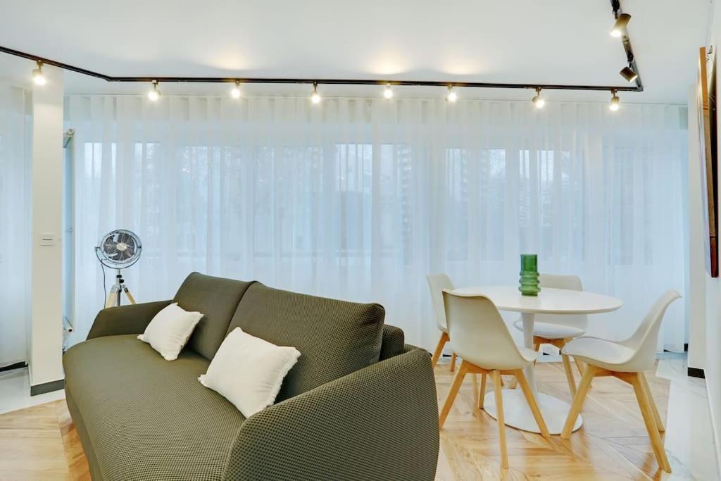 Appartement Cosy Pour 4 A La Villette - Paříž Exteriér fotografie